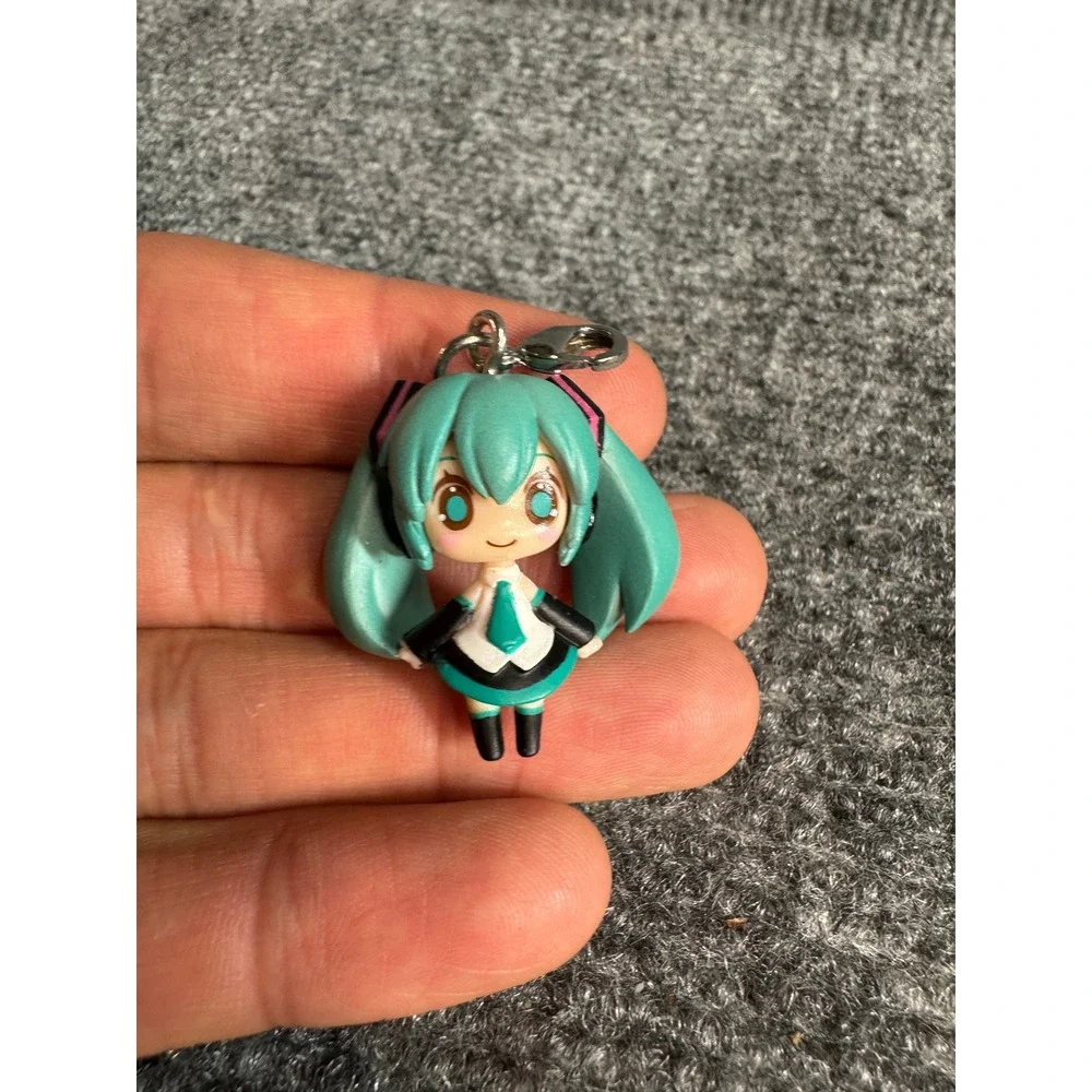 Hatsune Miku Vocaloid Chibi Zipper Pull Charm Teal Anime Mini Figure Keychain